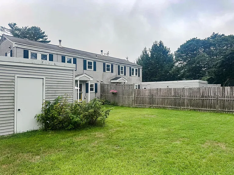 114 Columbia Ave — Photo 23