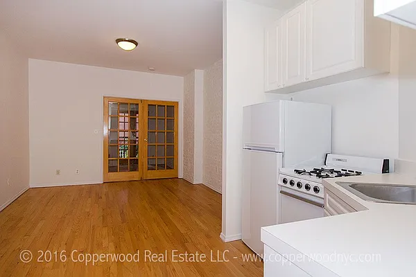 Rented by Copperwood Real Estate | media 17