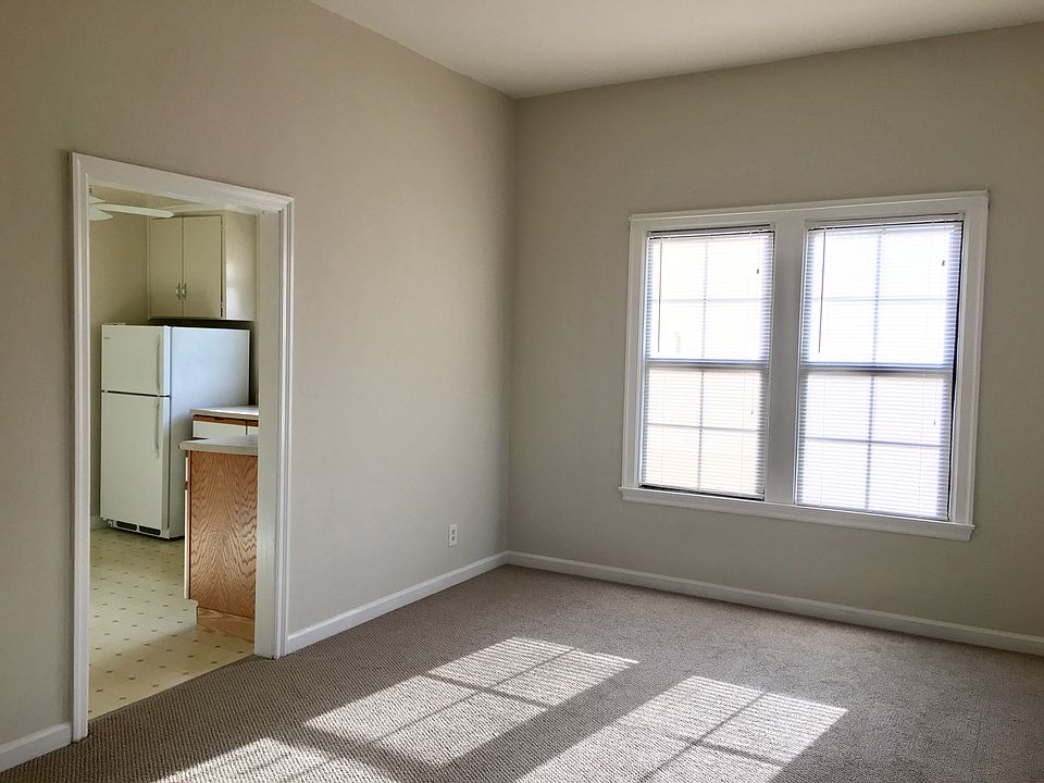 1st image of 912 Arguello St APT 3