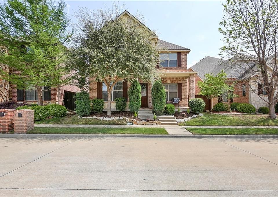 1st image of 1584 Barksdale Dr