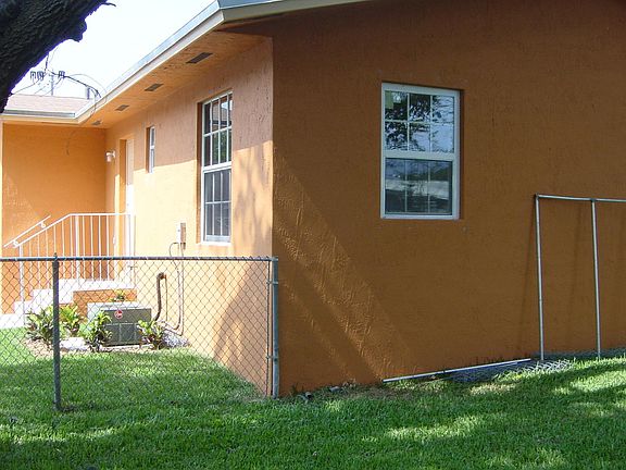 3rd image of 2446 NE 184th St #2448