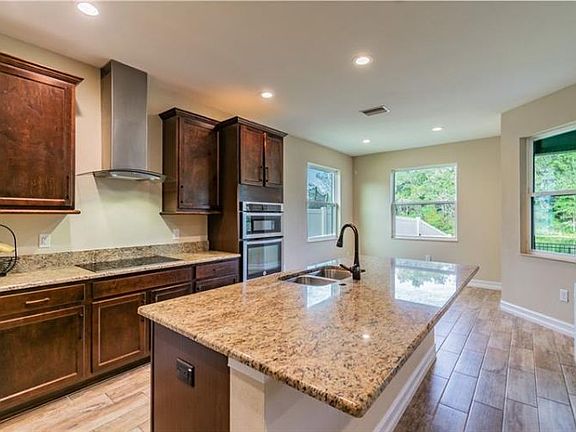 4th image of 16351 Hyde Manor Dr