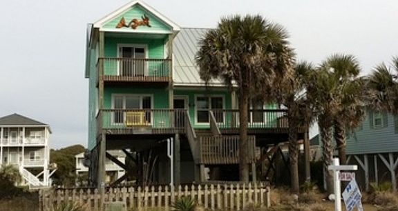 5th image of 1104 E Beach Dr
