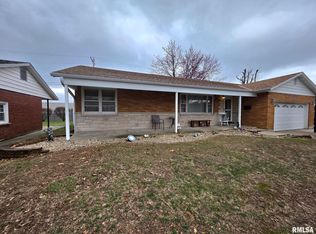 3632 Briarwood Dr, Quincy, IL 62305