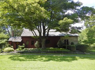 31 Church Hill Rd, New Paltz, NY 12561