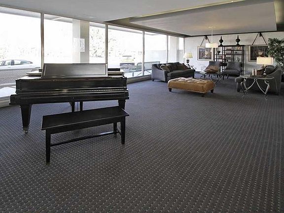 2nd image of 25 E 40th St APT 6F