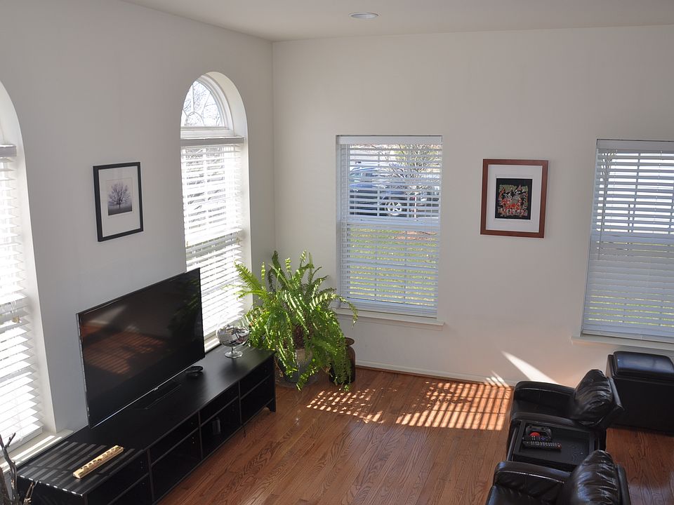 1028 Grayson Dr, Souderton, PA 18964 Zillow