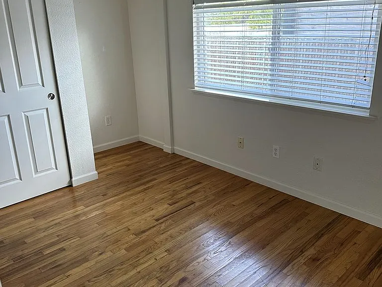 1086 John Hill Rd — Photo 17