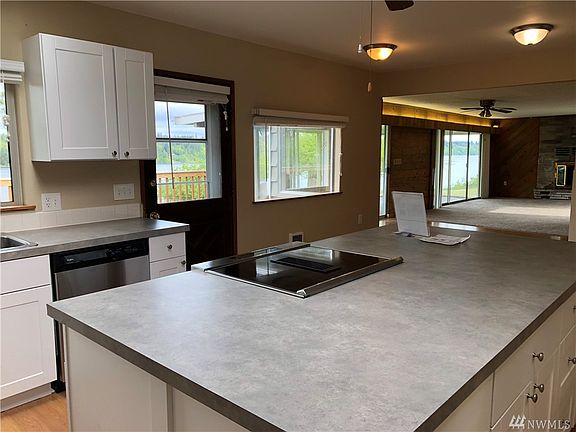 3rd image of 3232 90th Ave NW