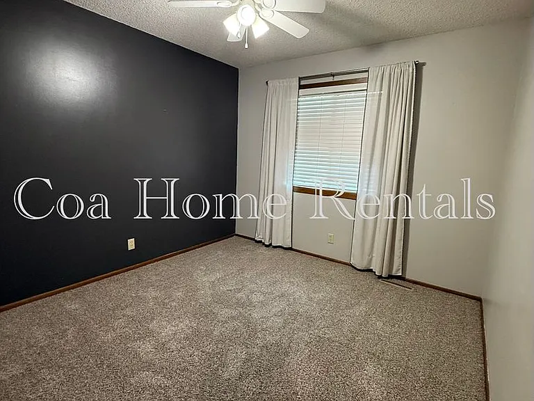 1902 N Evergreen Ln — Photo 17