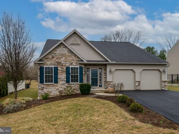 654 Ebersole Rd, Reading, PA 19605