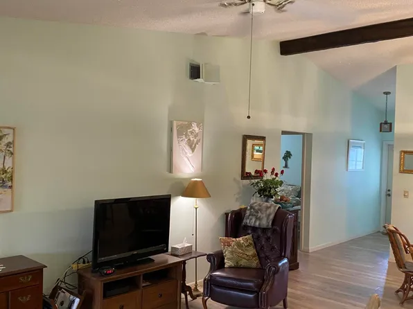 701 Sunny Pine Way #J, Greenacres, FL 33415