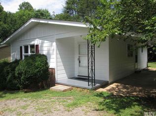 310 Summit Pl SW, Lenoir, NC 28645