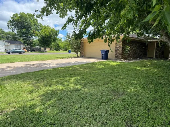 108 E Reagan Ave, Copperas Cove, TX 76522