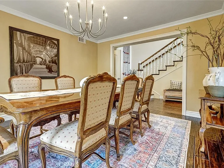 4751 Topeka Dr — Photo 14