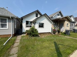 839 Minnesota St, Thunder Bay, ON P7C3L7