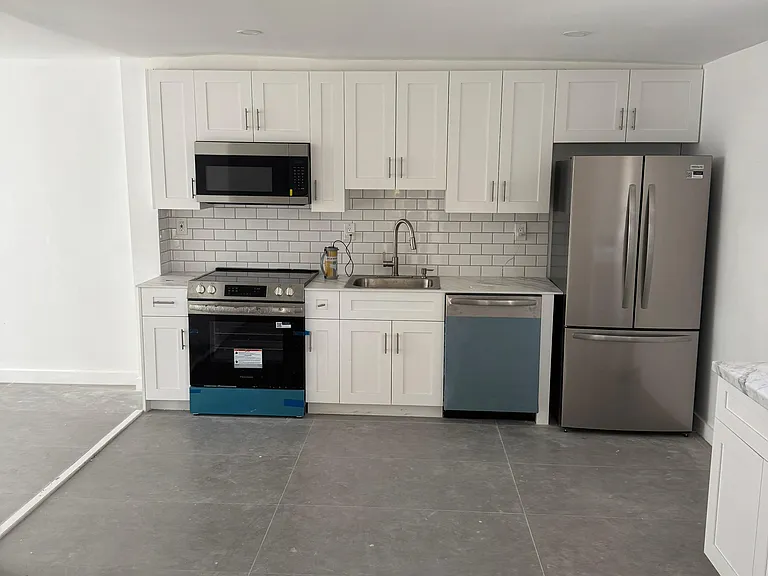 2415 Garfield St — Photo 13