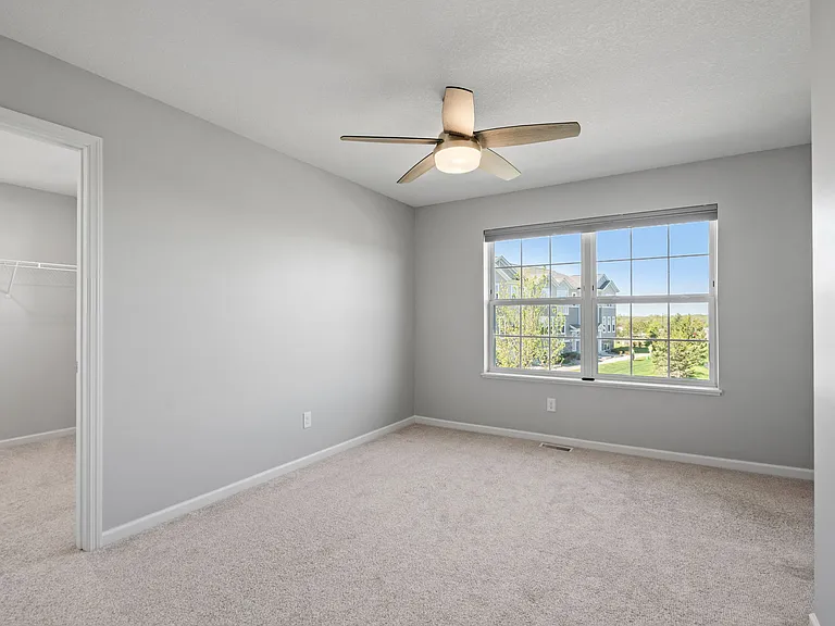 4702 Cranesbill Rd — Photo 15