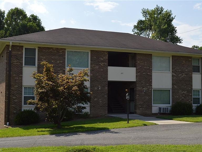1707 N Main St Mount Airy, NC, 27030 Apartments for Rent Zillow