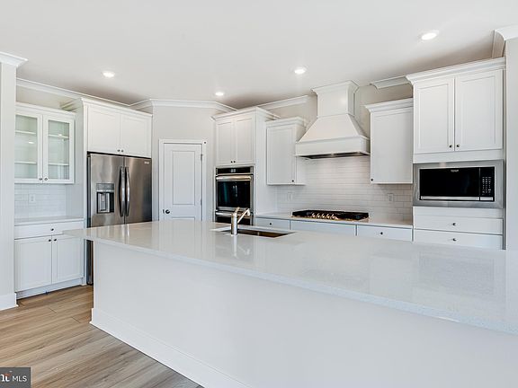 2nd image of 34269 Graham Cir