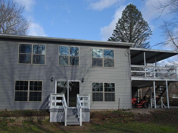 2nd image of 19612 Cowles Ave