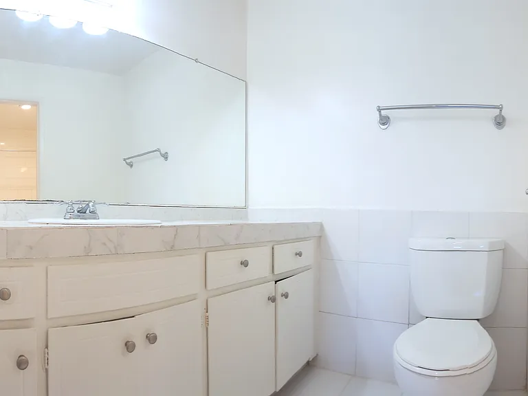 Cascade Pointe — Photo 77
