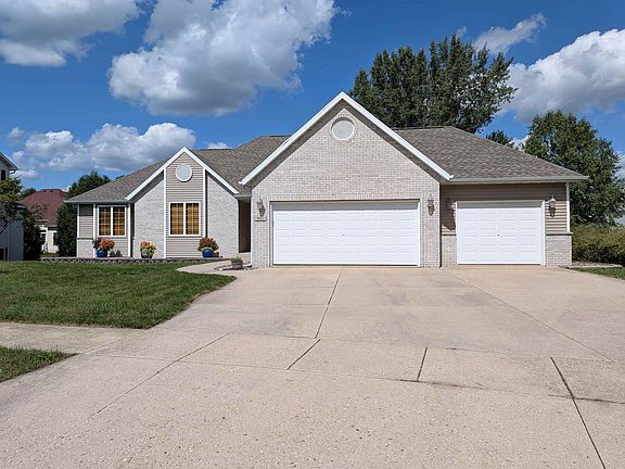 4th image of 802 Chickadee Dr