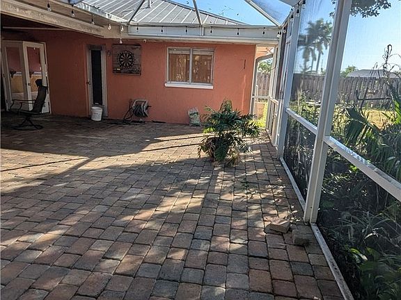 4th image of 1426 SE 19th Ln