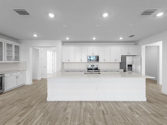 Well-appointed kitchen with entertainment space