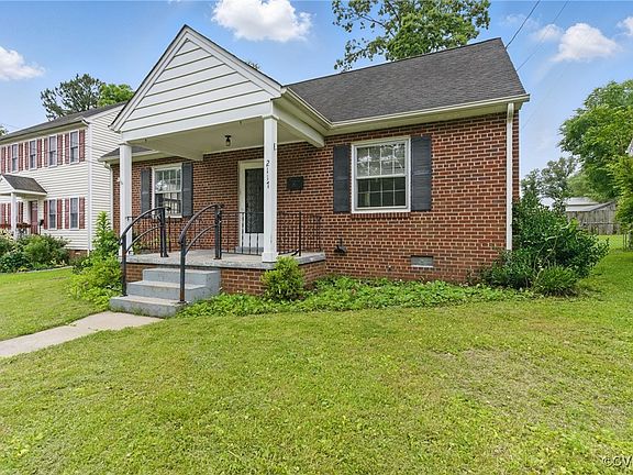 2nd image of 2117 Oakwood Ln
