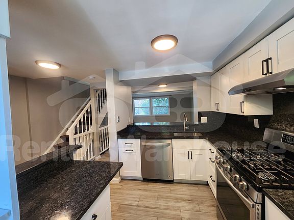 2nd image of 846 Regal Path Ln