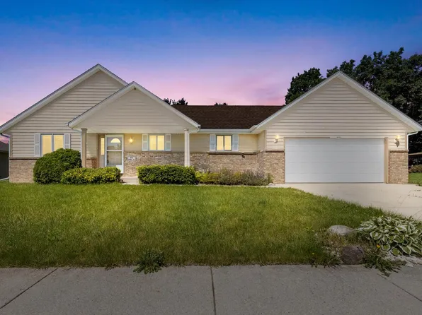 417 Willow LANE, Hartford, WI 53027