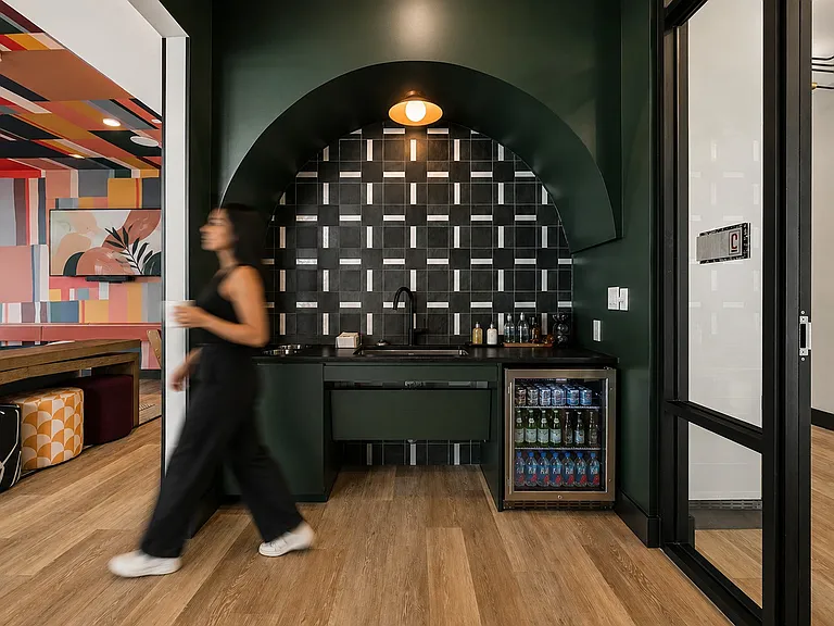 Cavella Apartments — Photo 16