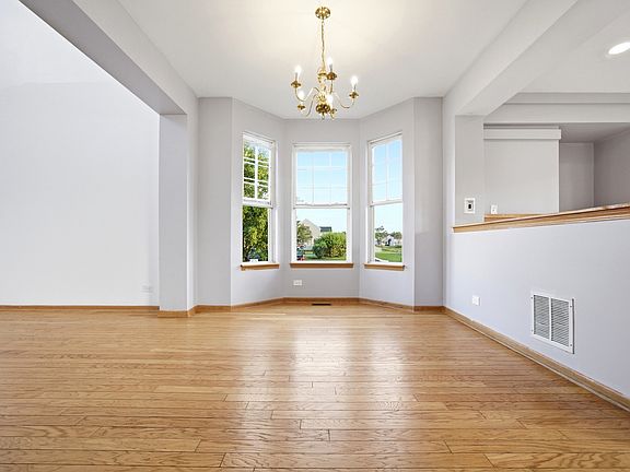 5th image of 3106 Holden Cir