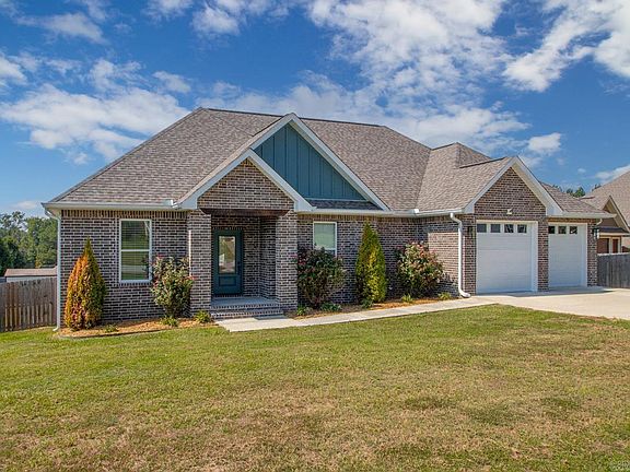 3rd image of 41 Ava Ln
