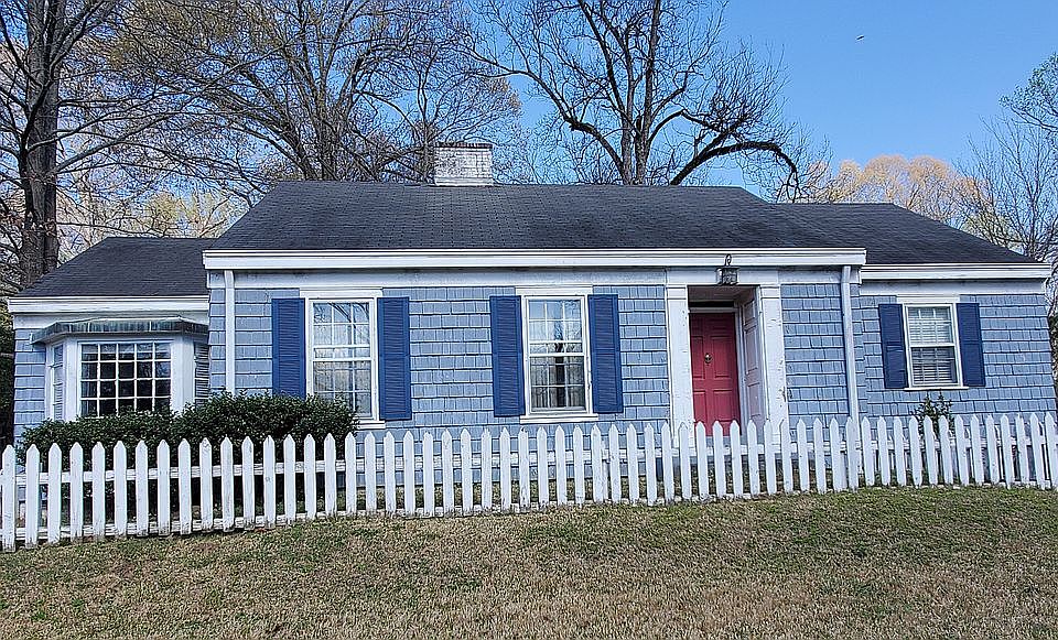 1st image of 2 Glenwood Cir
