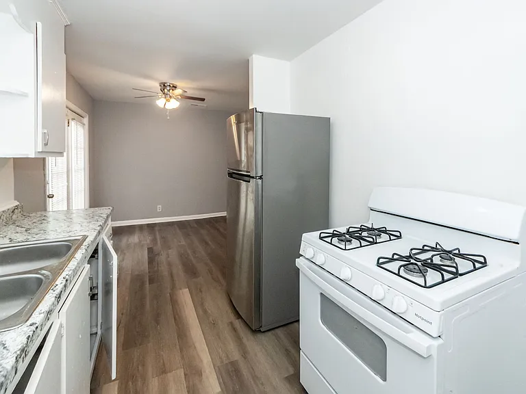 2914 Charlene Dr — Photo 11