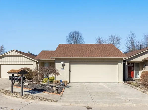 22146 Meadownorth Ct, Strongsville, OH 44149