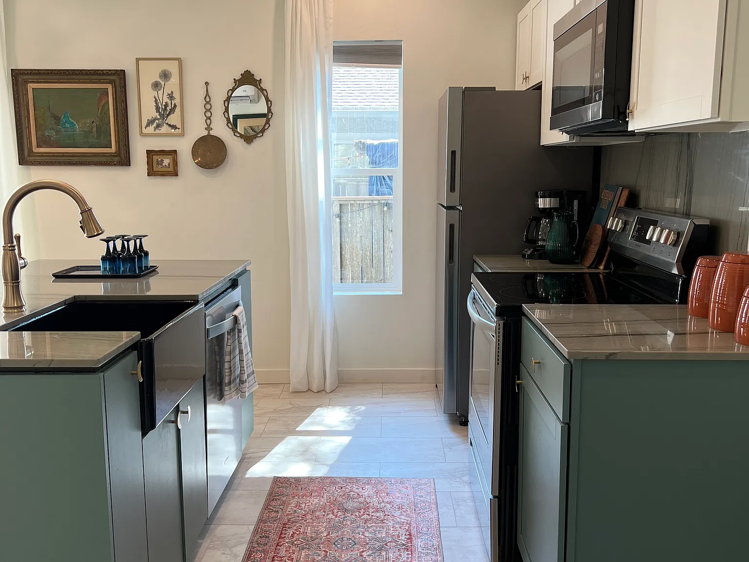 3 bed, 1150 sqft, $1,695 — Photo 4