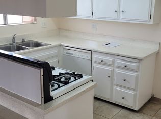 7611 Amazon Dr #4, Huntington Beach, CA 92647