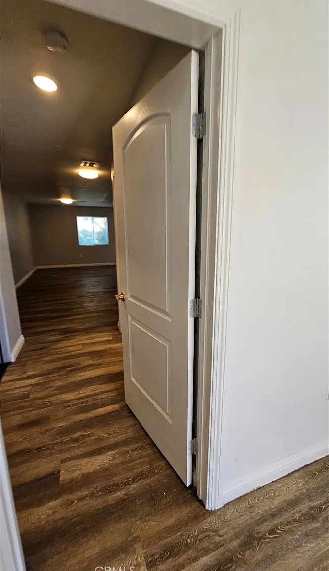 5 bed, 2302 sqft, $3,900 — Photo 4