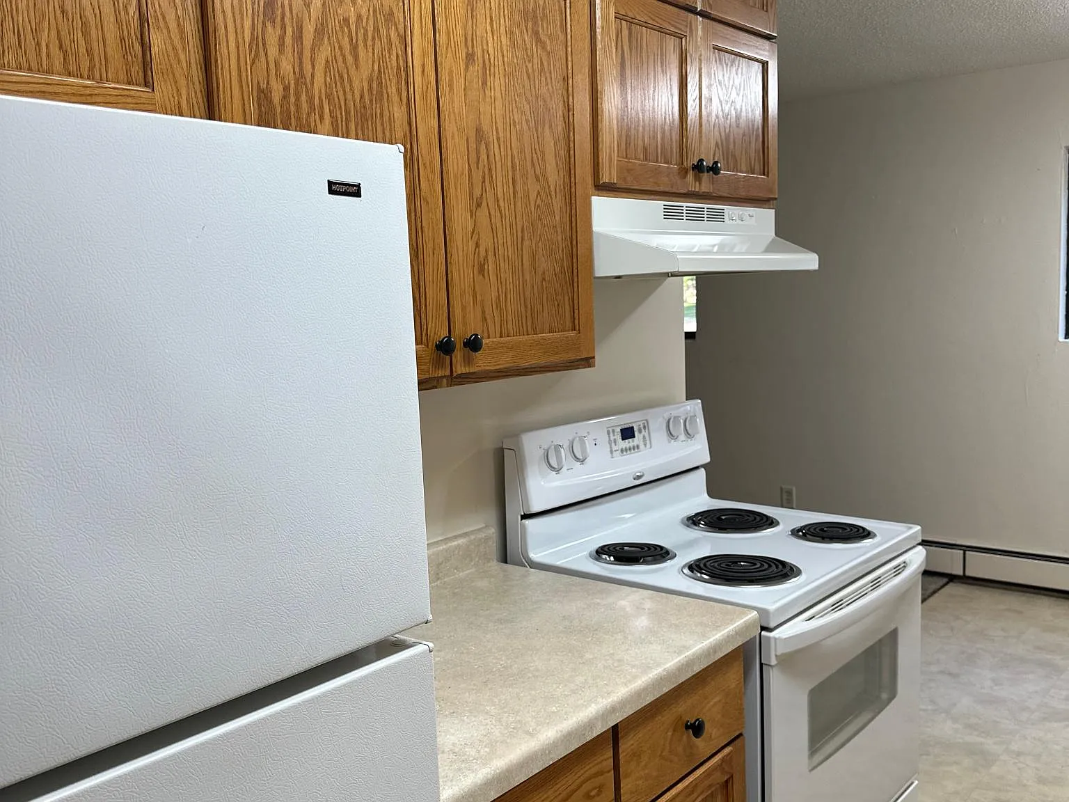 2 bed, 918 sqft, $810 — Photo 4