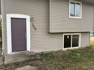 3002 Hampstead Dr, Flint, MI 48506