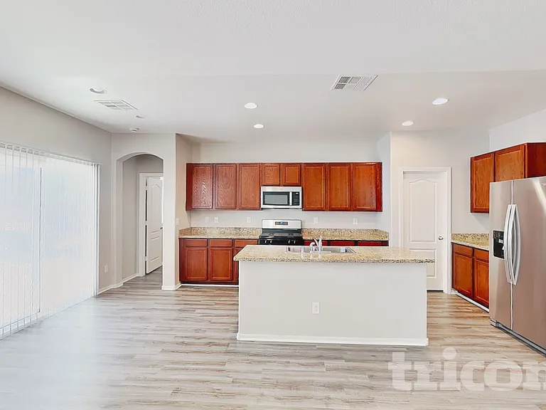 1020 Fishing St — Photo 6