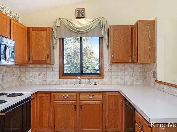 5th image of 620 Bradford Pl NE #59