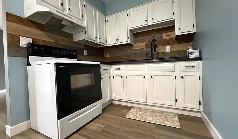 390 N Beadle Dr #1 — Photo 9