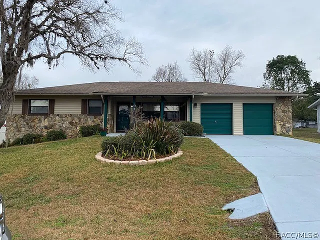287 W Casurina Pl — Photo 2