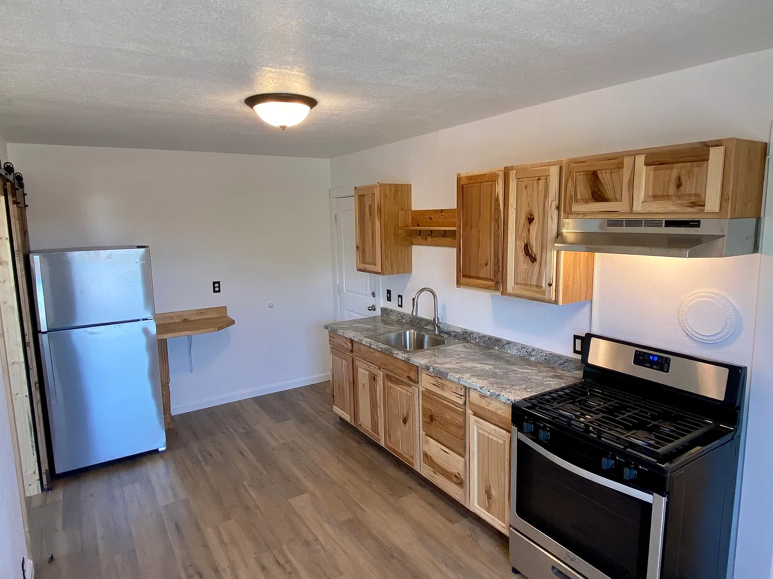 1 bed, 650 sqft, $1,350 — Photo 1