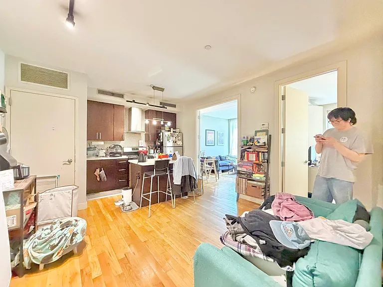 22 Fayette St #3R — Photo 5