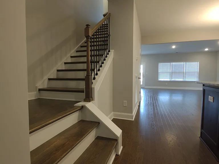 1137 Crisp Spring Dr — Photo 4